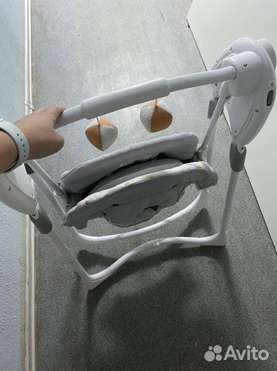 Детские электронные качели graco