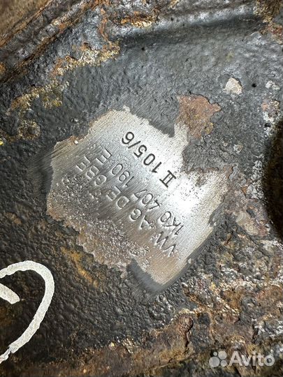 Рычаг подвески правый передний Audi A3 8P 2006