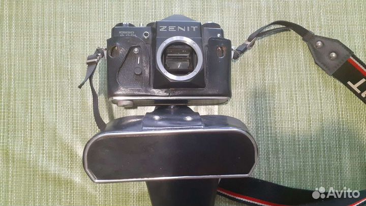 Плёночный фотоаппарат Зенит