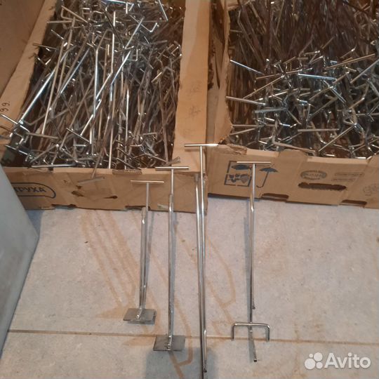 Крючки для экономпанели