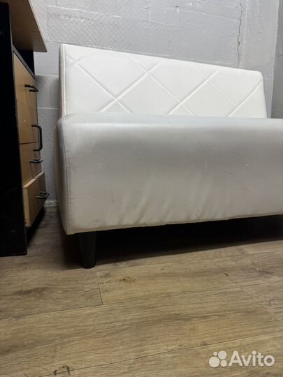 Диванчик в прихожую бу