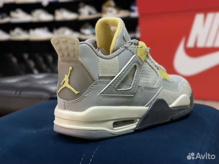 Кроссовки Nike Air Jordan Retro 4