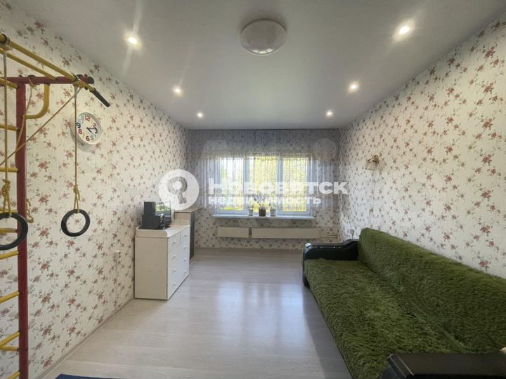 3-к. квартира, 80 м², 2/2 эт.