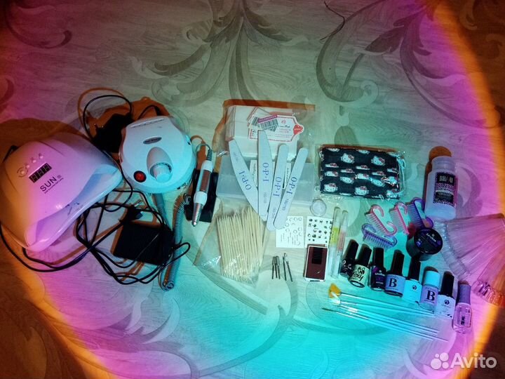 Набор для начинающего мастера маникюра