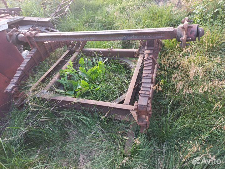 Запчасти на телегу 2птс-4