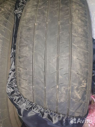 Bridgestone Dueler H/L 33A 235/55 R20