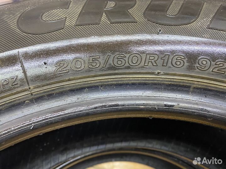 Bridgestone Ice Cruiser 5000 205/60 R16 92T