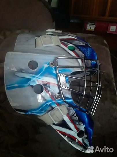 Вратарский шлем Bauer