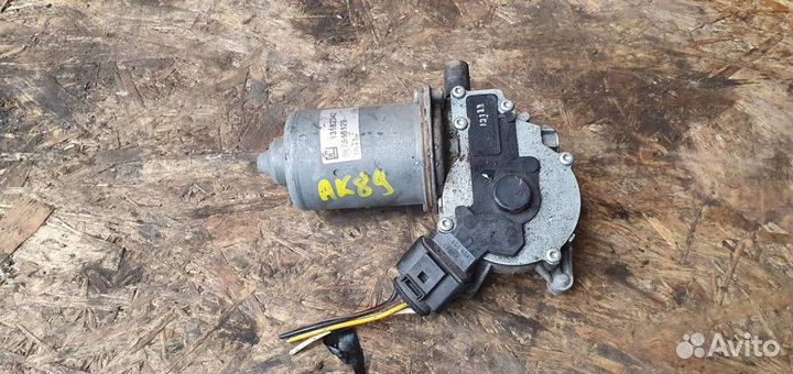 Моторчик стеклоочистителя передний Opel Corsa D 2