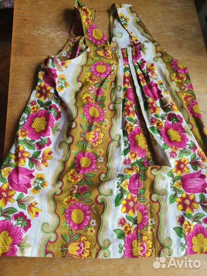 Народные костюмы