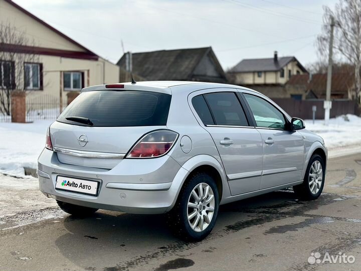 Opel Astra 1.8 AT, 2014, 156 500 км