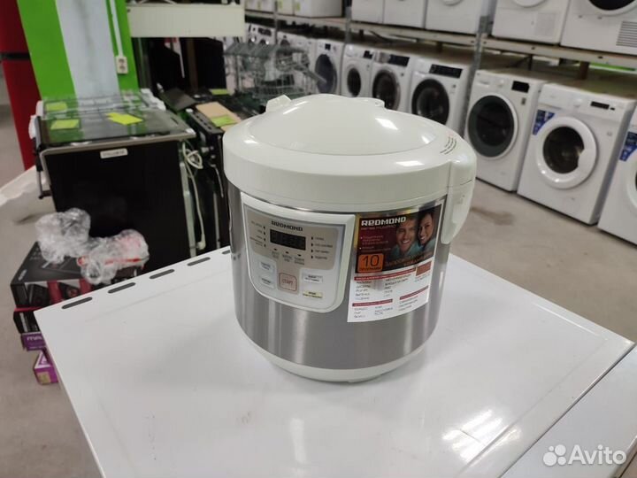 Новый мультиварка redmond rmc-m4505