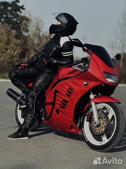 Продам Suzuki RF400R