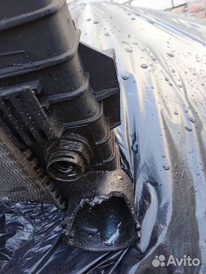 Радиатор на mercedes 203