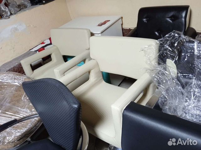 Парикмахерские кресла