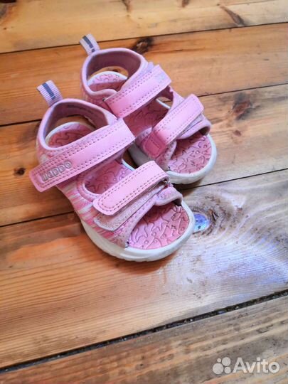 Сандалии для девочки