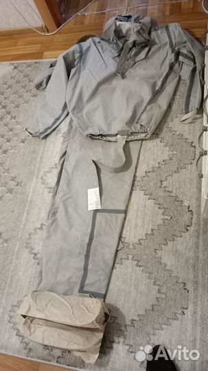 Защитный костюм Л-1