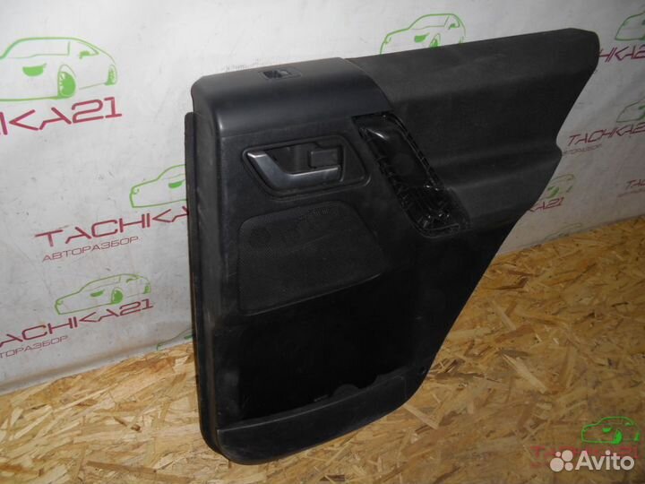 Обшивка двери задняя правая Land Rover Freelander