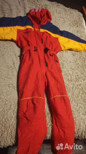 Горнолыжный комбинезон