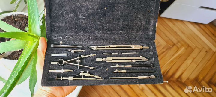 Готовальня «У-14Л», 2711,5 см