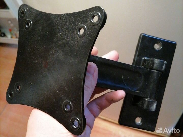 Кронштейн для телевизора