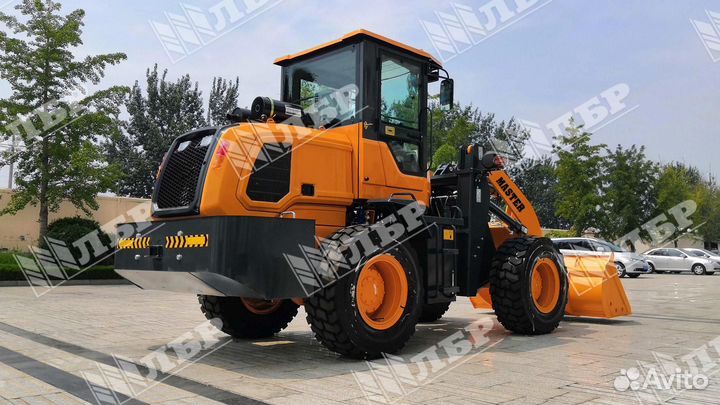 Фронтальный погрузчик Master WHL18, 2023