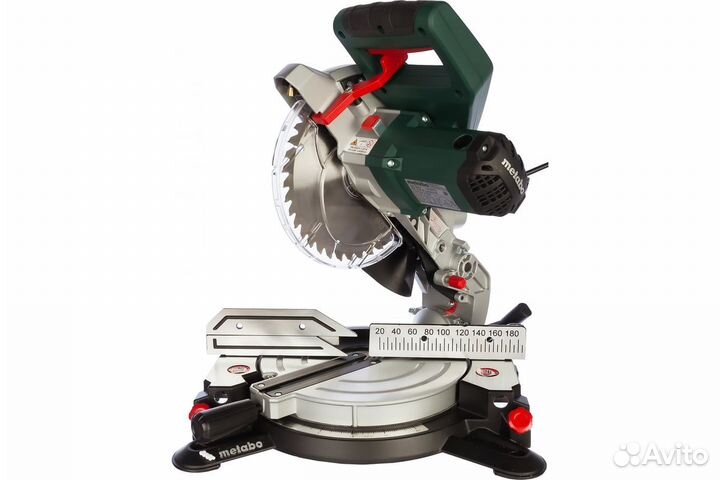 Торцовочная пила Metabo KS 216 M Lasercut 61921600