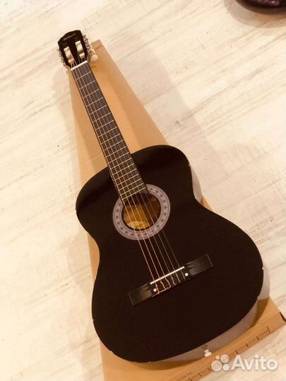 Гитара 4/4 полноразмерная классика