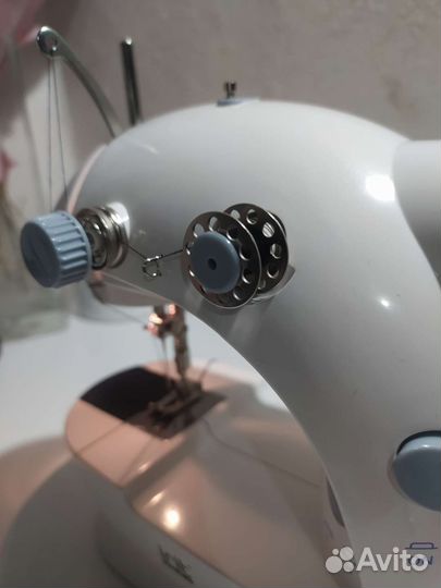 Швейная машина irit