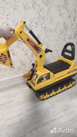 Экскаватор детский