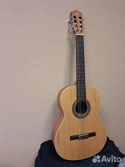 Классическая гитара Alhambra 7.800 open z-nature