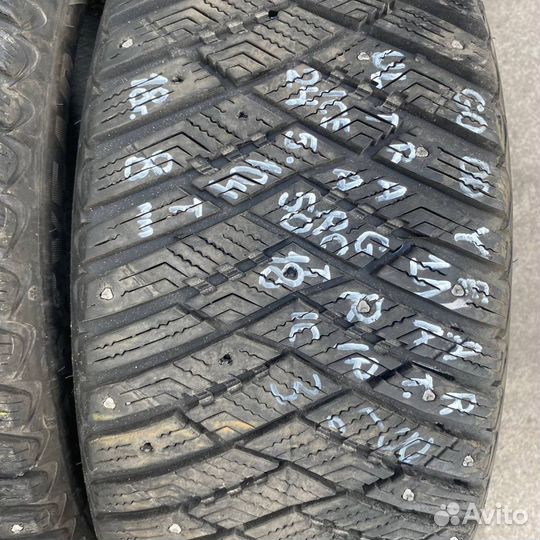 Goodyear Ultragrip Ice Arctic 245/50 R18 104T