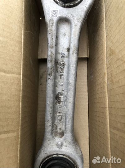 Рычаг передний нижний Mercedes GLC-Class (X253)