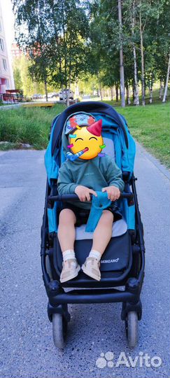 Детская прогулочая коляска