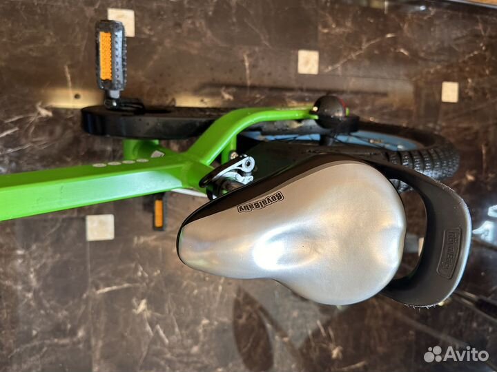 Велошлем и Велосипед Роял Бэби d 16 в отличном сос