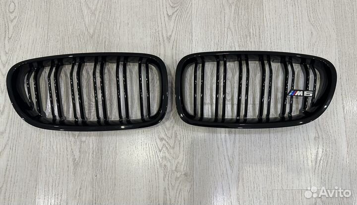 Решетка Радиатора M на BMW 5 F10