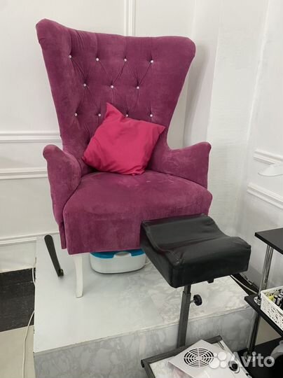 Педикюрное кресло трон