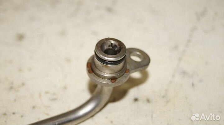 Трубка подачи масла на турбину (пробег 36660) BMW 535i GT F07