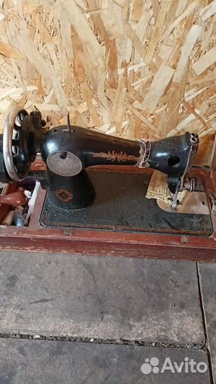 Швейная машинка бу ручная
