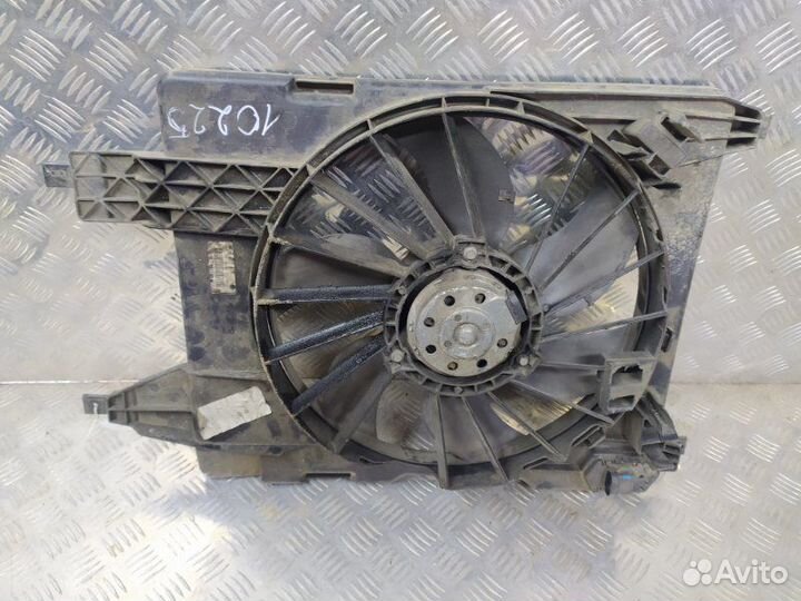 Диффузор с вентилятором в сборе Renault Megane 2