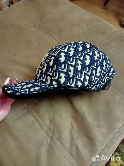 Бейсболка женская