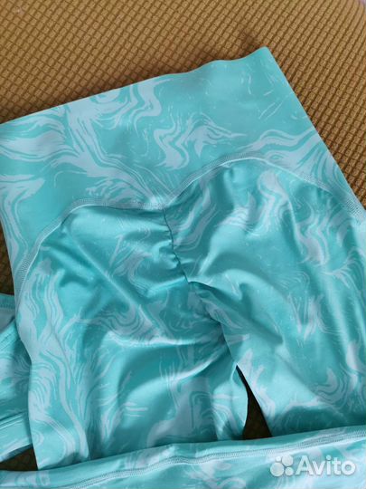 Комплект спортивный gymshark (леггинсы и топ)