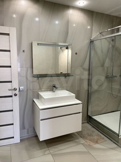 2-к. квартира, 55 м², 8/13 эт.