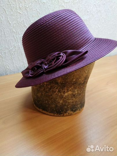 Головные уборы женские