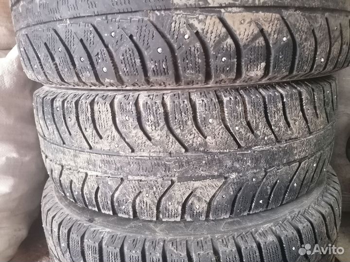 Bridgestone Ice Cruiser 7000 195/65 R15