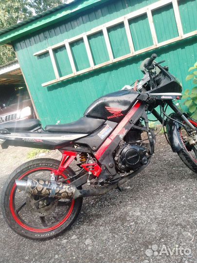 Продам мотоцикл stels sb 200