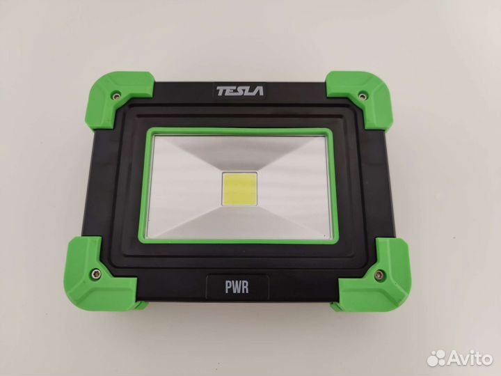 Портативный светодиодный прожектор