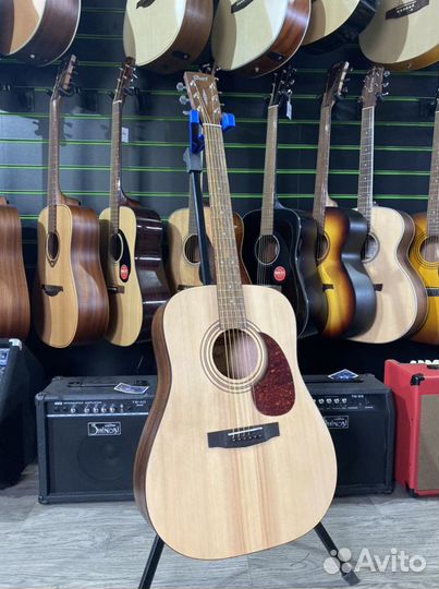 Cort Earth 60 акустическая гитара (массив ели)