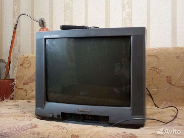 Телевизор бу panasonic