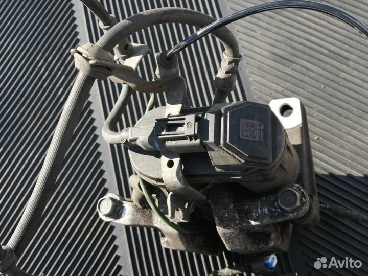 Суппорт задний левый BMW X3 G01 M-paket